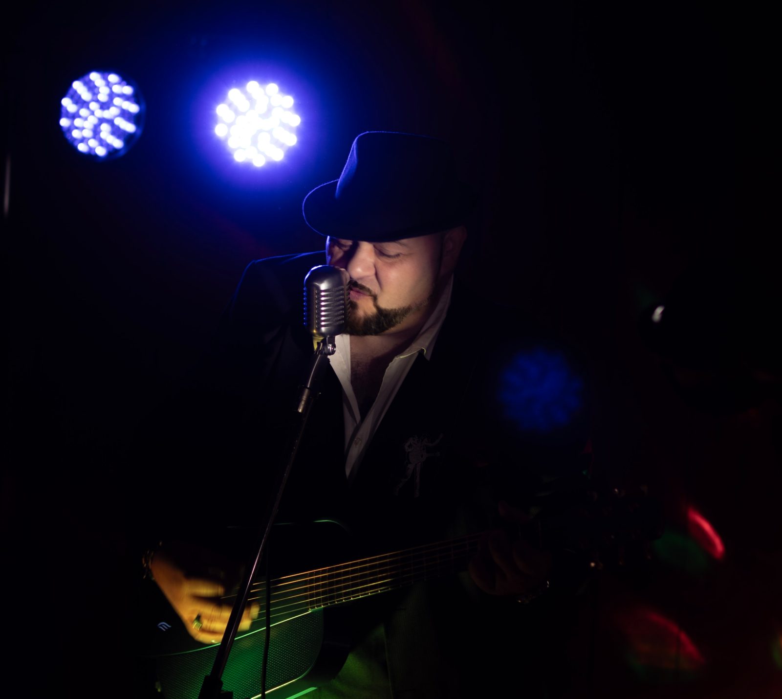 Demir stage smoke